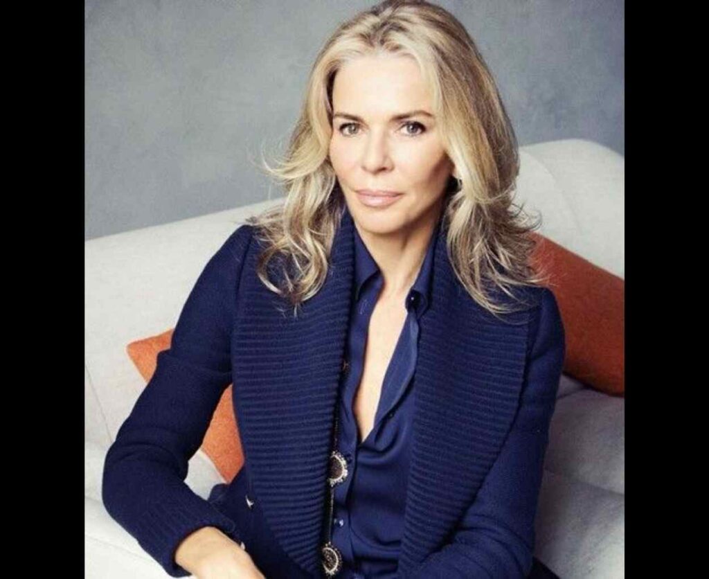 Claire-Anne Stroll Biography